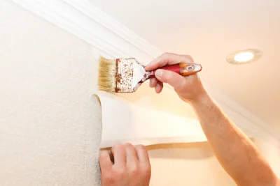 Pose de papier peint à Quinquempoix — revêtements muraux et toiles de verre